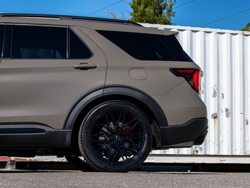 New 2026 Ford Explorer ST w/ Sun And Sound Package image 41