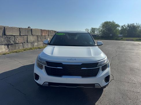 Used 2024 Kia Seltos LX image 7