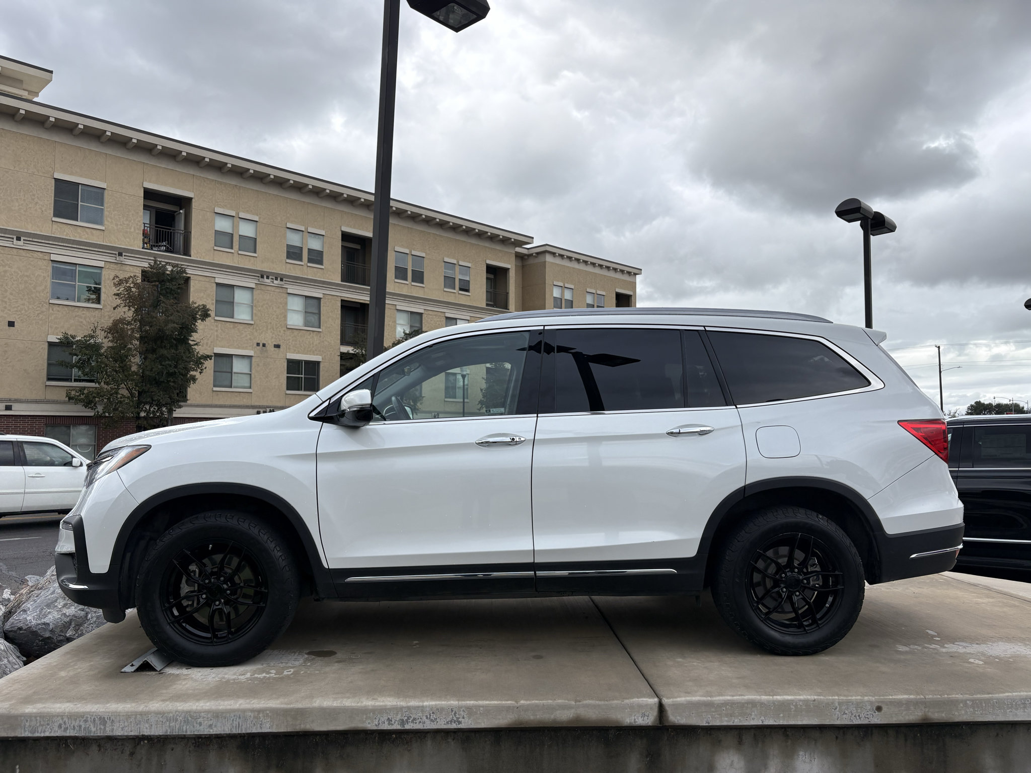 Used 2021 Honda Pilot Elite image 13