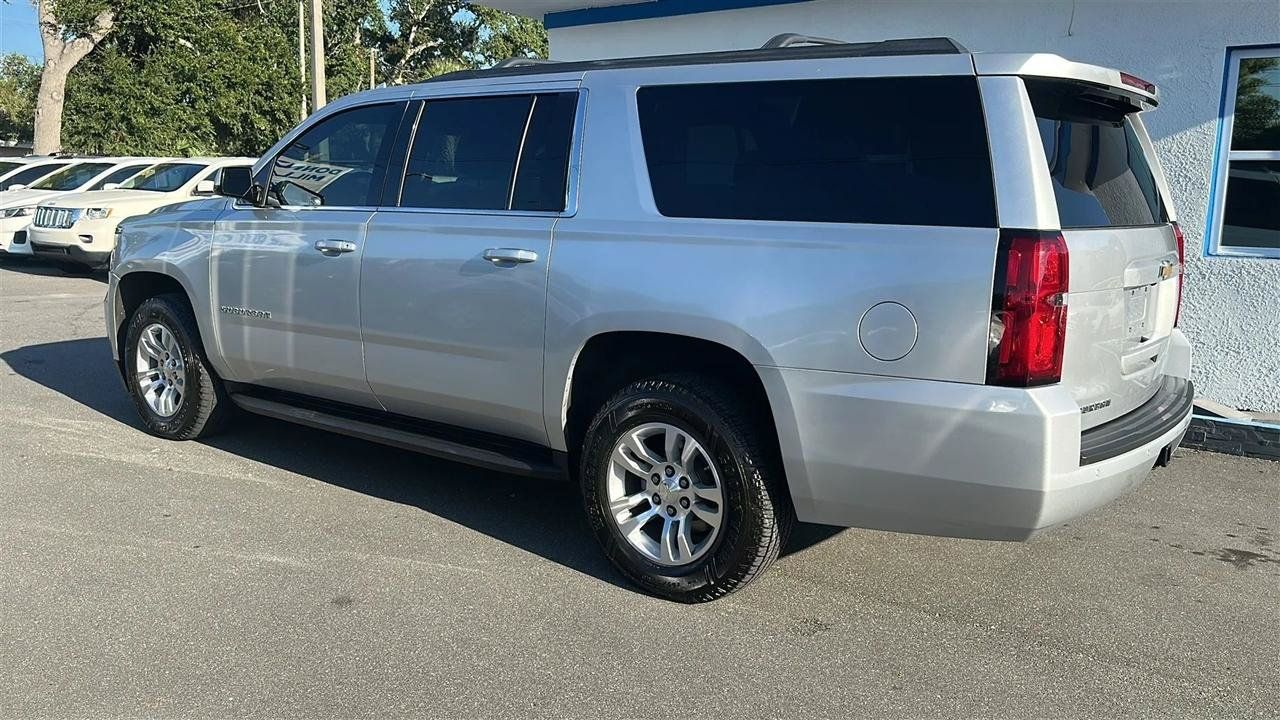Used 2020 Chevrolet Suburban LT AWD/4WD image 12