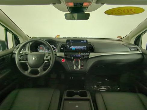 Used 2025 Honda Odyssey EX-L image 19