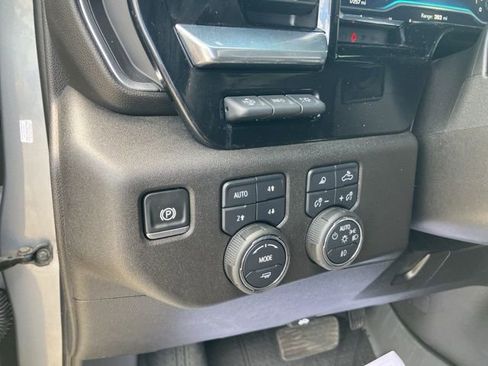 Used 2025 Chevrolet Silverado 3500 High Country w/ High Country Premium Package AWD/4WD image 29