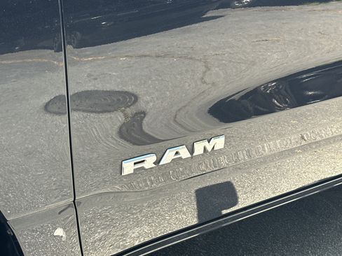 Used 2019 RAM 1500 Big Horn AWD/4WD image 9