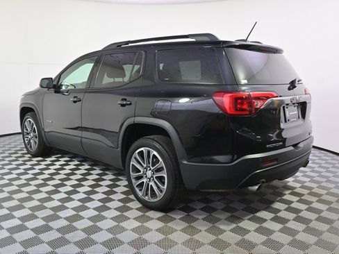 Used 2017 GMC Acadia SLT AWD/4WD image 3