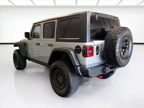 Used 2022 Jeep Wrangler Unlimited Rubicon w/ Xtreme Recon 35" Tire Package AWD/4WD image 6