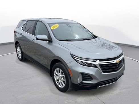 Used 2023 Chevrolet Equinox LT w/ LPO, Floor Liner Package image 7