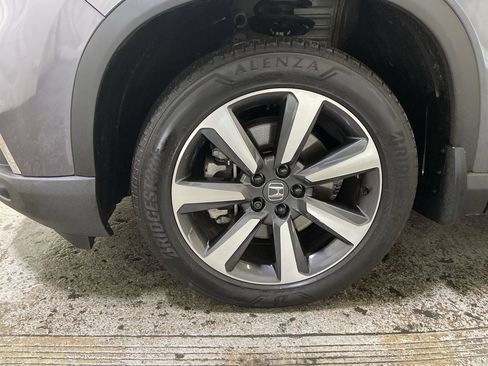 Used 2025 Honda Pilot Elite image 10