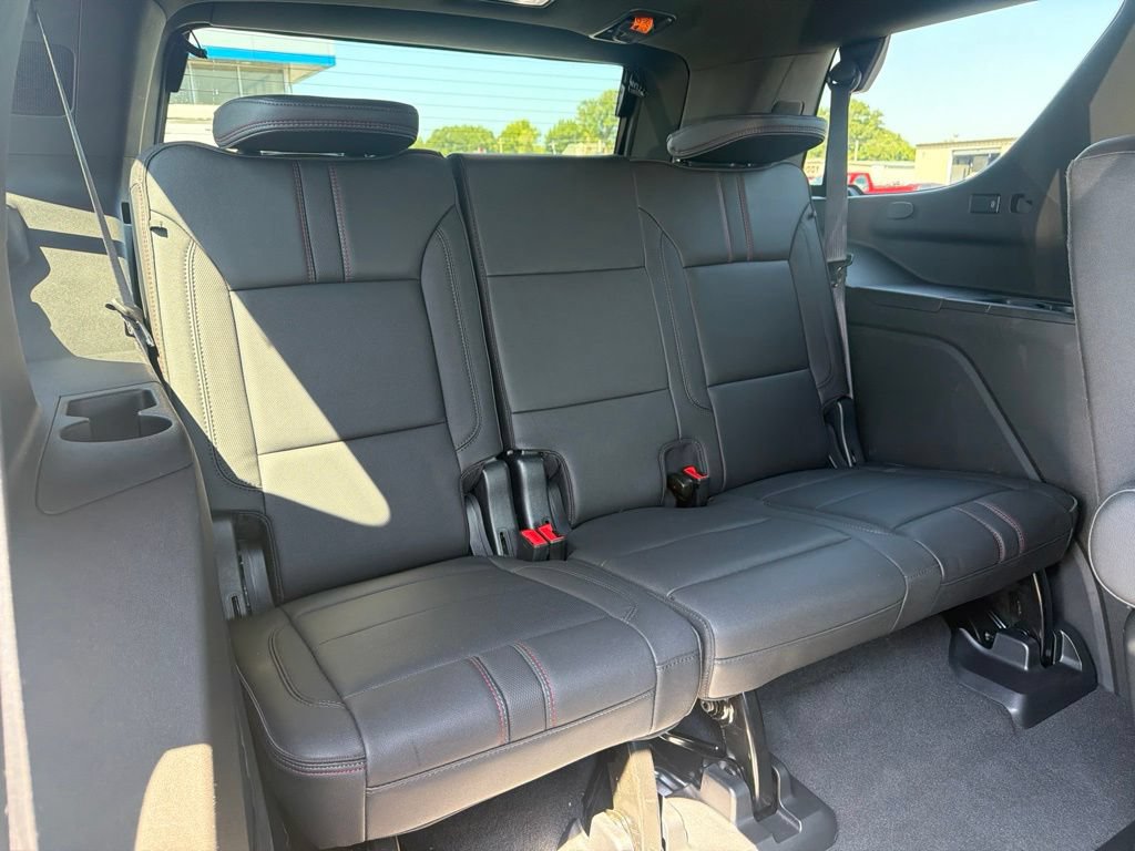 Used 2023 Chevrolet Tahoe RST w/ RST Performance Edition AWD/4WD image 13