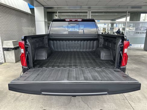Certified 2023 Chevrolet Silverado 1500 High Country w/ High Country Premium Package AWD/4WD image 36