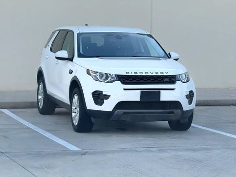 Used 2018 Land Rover Discovery Sport SE AWD/4WD image 18