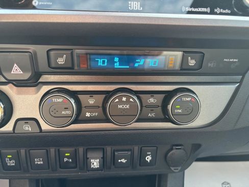 Used 2023 Toyota Tacoma TRD Off-Road w/ TRD Premium Off Road Package image 22