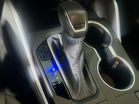 Used 2024 Toyota Highlander XLE image 25