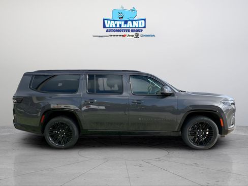 New 2026 Jeep Grand Wagoneer L Limited AWD/4WD image 6