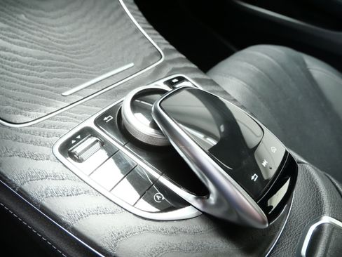Used 2020 Mercedes-Benz E 450 4MATIC Sedan image 29
