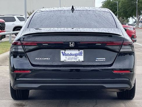 Used 2023 Honda Accord Sport image 5