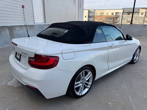 Used 2017 BMW 230i Convertible image 30