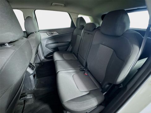 Used 2023 Kia Sportage LX FWD image 20