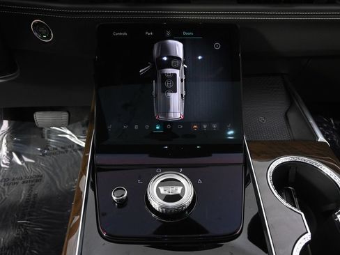 New 2026 Cadillac Escalade Platinum Sport w/ LPO, ONYX Package AWD/4WD image 31