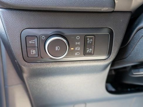 Used 2025 Ford Escape SE FWD image 21