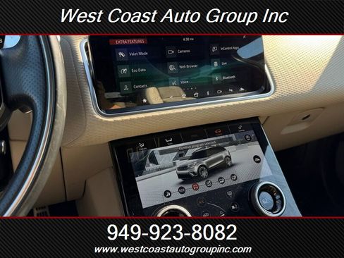 Used 2018 Land Rover Range Rover Velar R-Dynamic SE AWD/4WD image 29