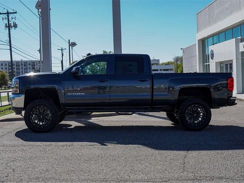 Used 2018 Chevrolet Silverado 1500 LT w/ All Star Edition image 5