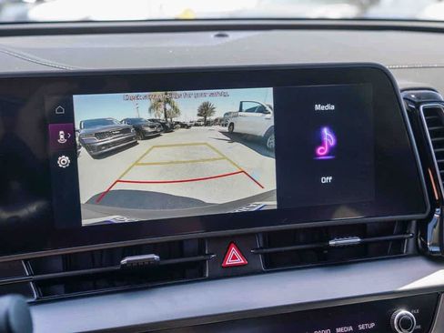 Certified 2025 Kia Sportage EX FWD image 22