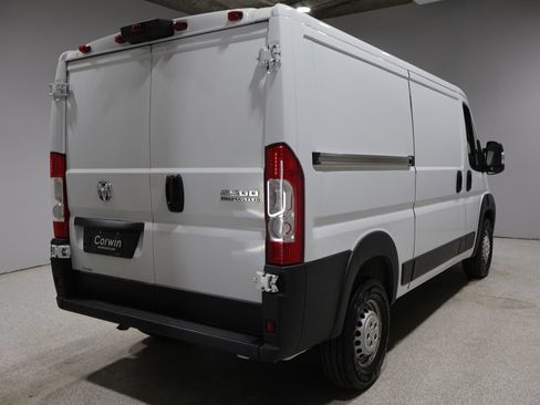 Used 2025 RAM ProMaster 2500 w/ Premium Convenience Group FWD image 2