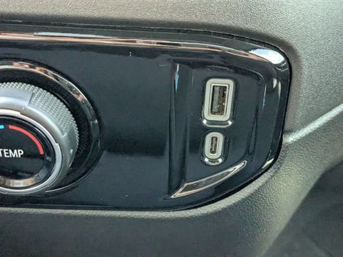 Used 2024 Chevrolet Silverado 2500 LT AWD/4WD image 20