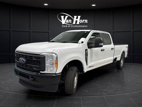 Used 2023 Ford F250 XL AWD/4WD image 3