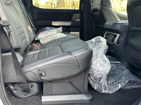 New 2026 Ford F450 Platinum w/ FX4 Off-Road Package image 15