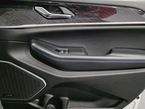 Used 2022 Jeep Grand Cherokee Trailhawk image 13