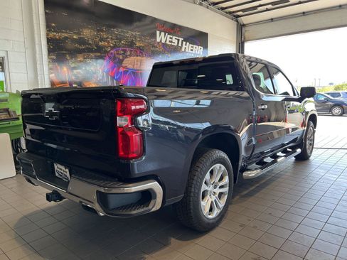 Used 2022 Chevrolet Silverado 1500 LTZ w/ LTZ Premium Package AWD/4WD image 7