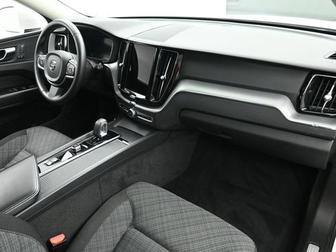 Used 2023 Volvo XC60 B5 Core AWD/4WD image 20