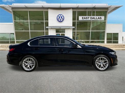 Used 2025 BMW 330i Sedan image 3