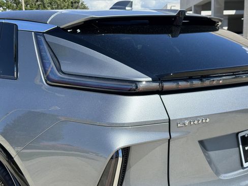 New 2026 Cadillac Lyriq Luxury image 9