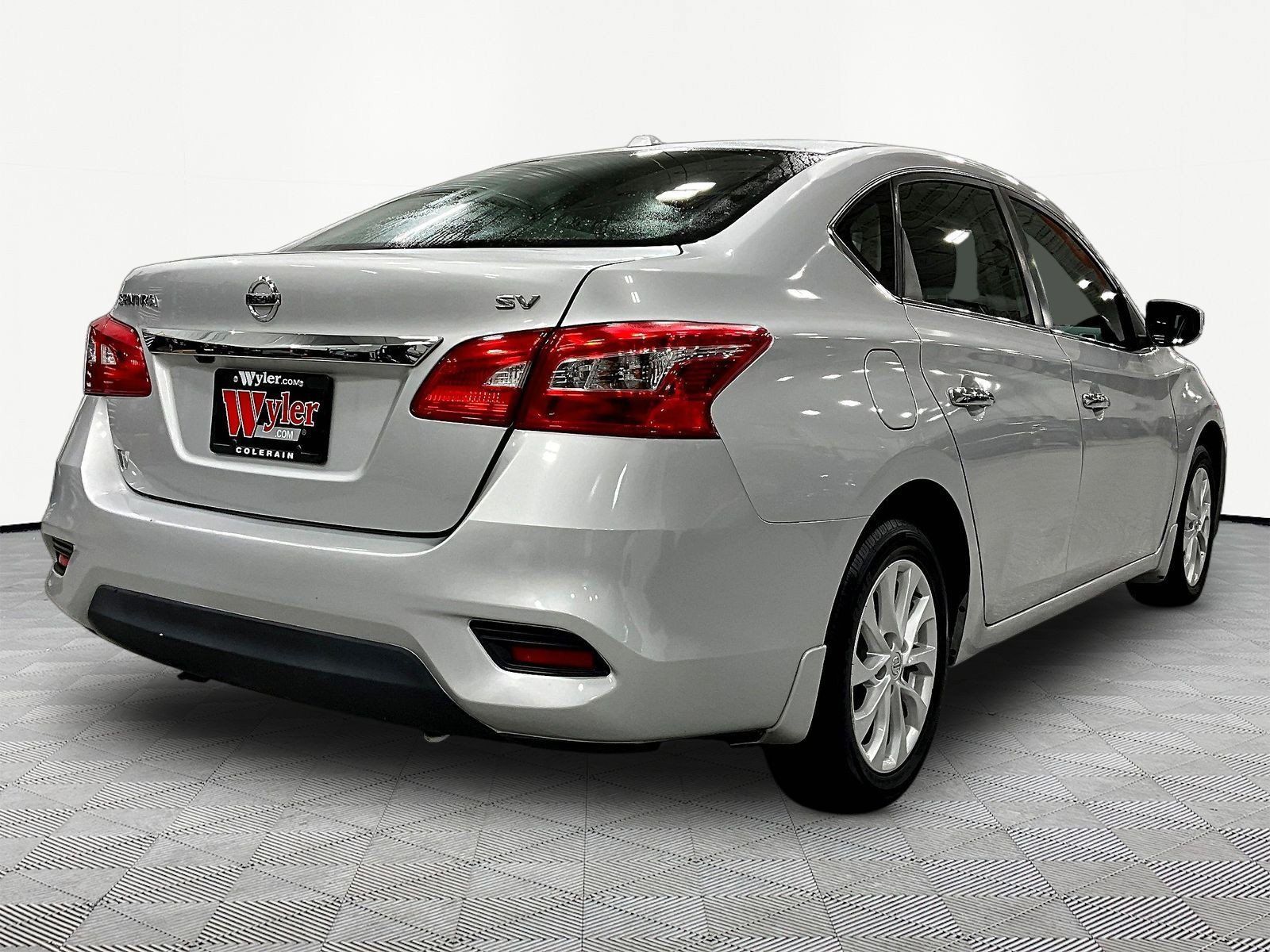 Used 2018 Nissan Sentra SV FWD image 6