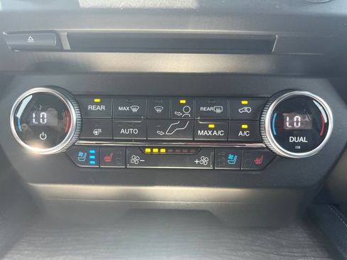 Used 2018 Ford Expedition Max Limited w/ Equipment Group 302A RWD image 4