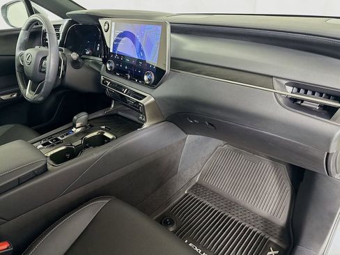 Used 2025 Lexus RX 350 Premium image 30
