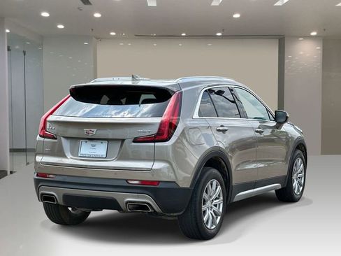 Used 2023 Cadillac XT4 Premium Luxury AWD/4WD image 4