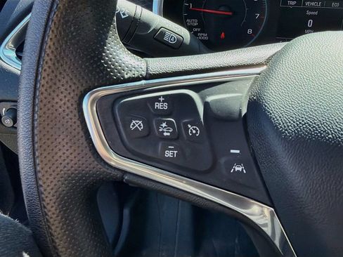 Used 2021 Chevrolet Malibu LT FWD image 12