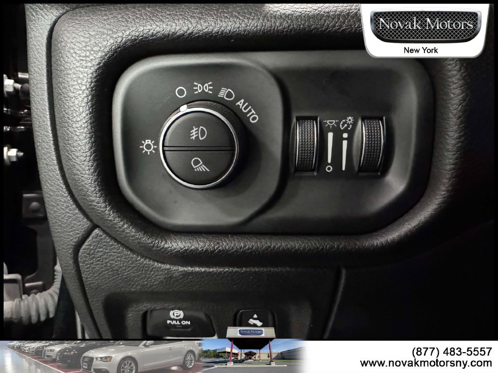 Used 2023 RAM 1500 Laramie AWD/4WD image 19