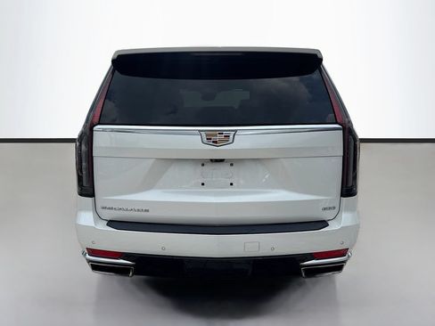 Used 2022 Cadillac Escalade Premium Luxury AWD/4WD image 6