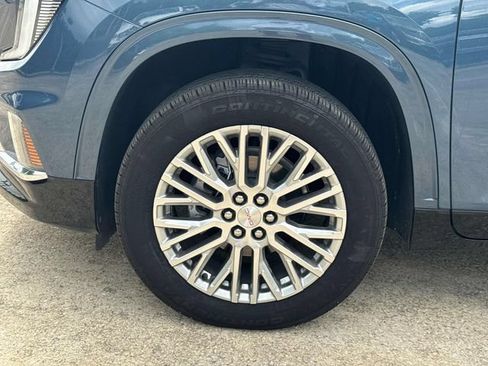 Used 2025 GMC Acadia Denali w/ LPO, All-Weather Package AWD/4WD image 5