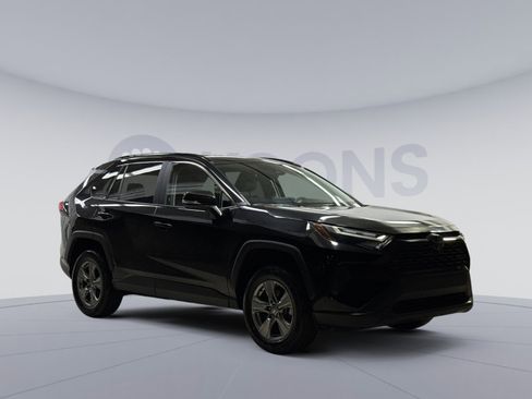 Used 2024 Toyota RAV4 XLE w/ Weather Package AWD/4WD image 22