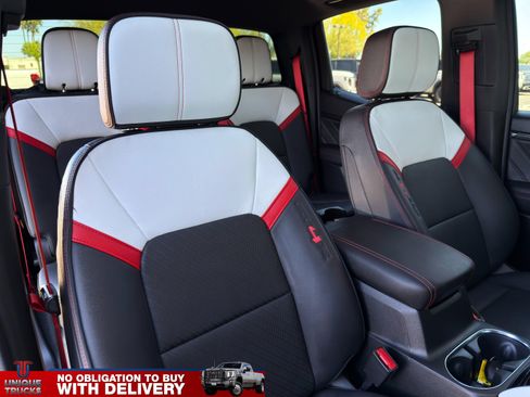 Used 2023 GMC Canyon AT4X w/ Edition 1 AWD/4WD image 33