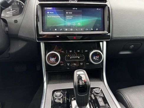 Used 2020 Jaguar XE S AWD/4WD image 6