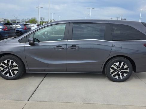 New 2026 Honda Odyssey EX-L image 2