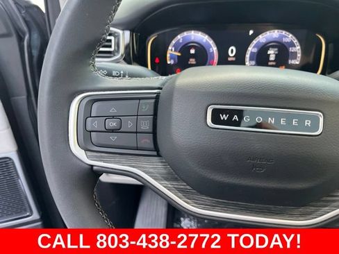 Used 2023 Jeep Wagoneer Series III w/ Premium Group I AWD/4WD image 23