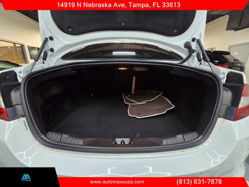 Used 2015 Jaguar XF Sport RWD image 36
