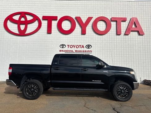 Used 2019 Toyota Tundra SR5 image 4
